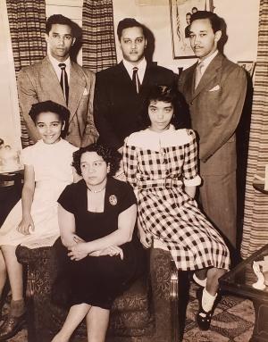 Margaret Cave (front center) and her family, minus daughter, Marjorie